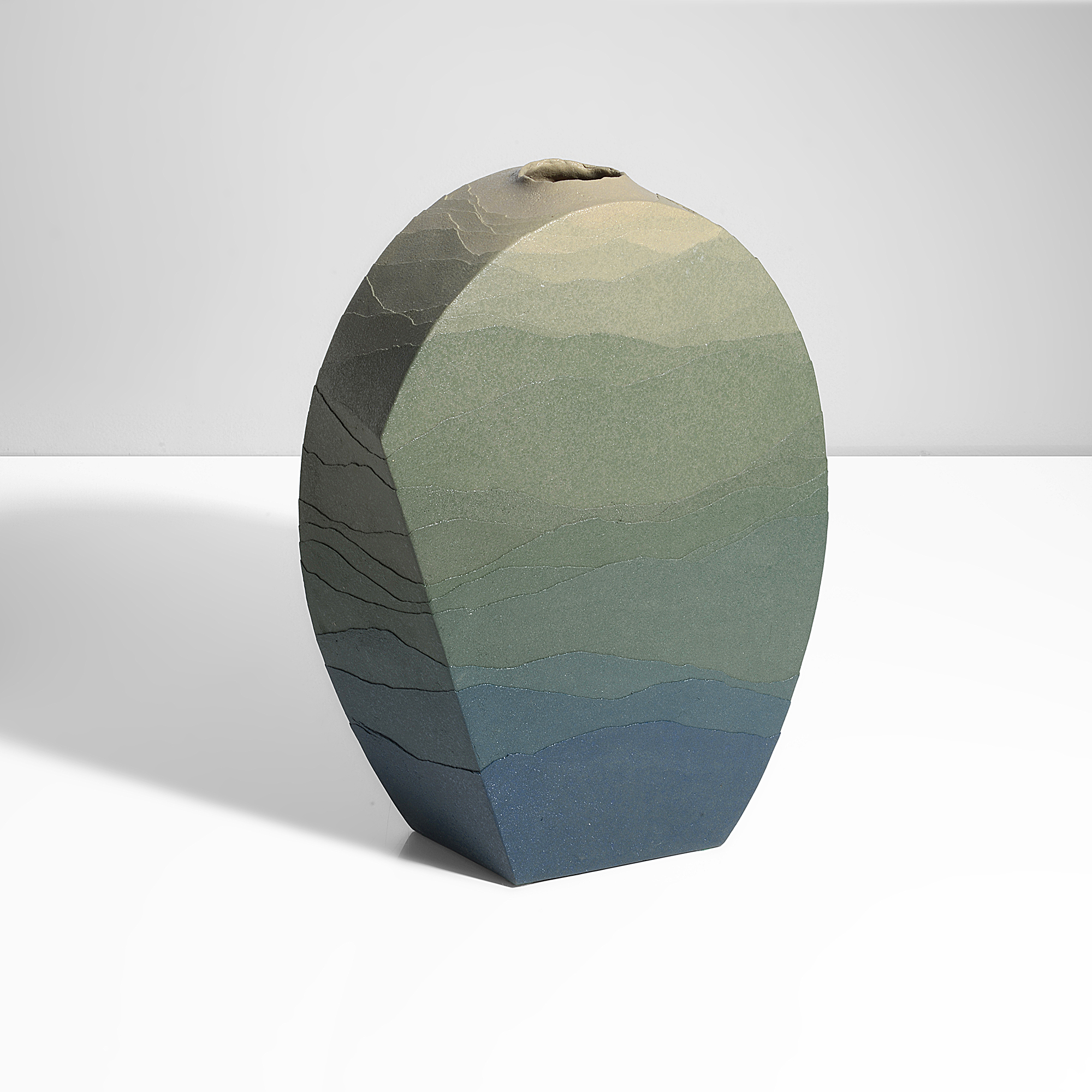 A large vase made by Miyashita Zenji sold at auction by Maak