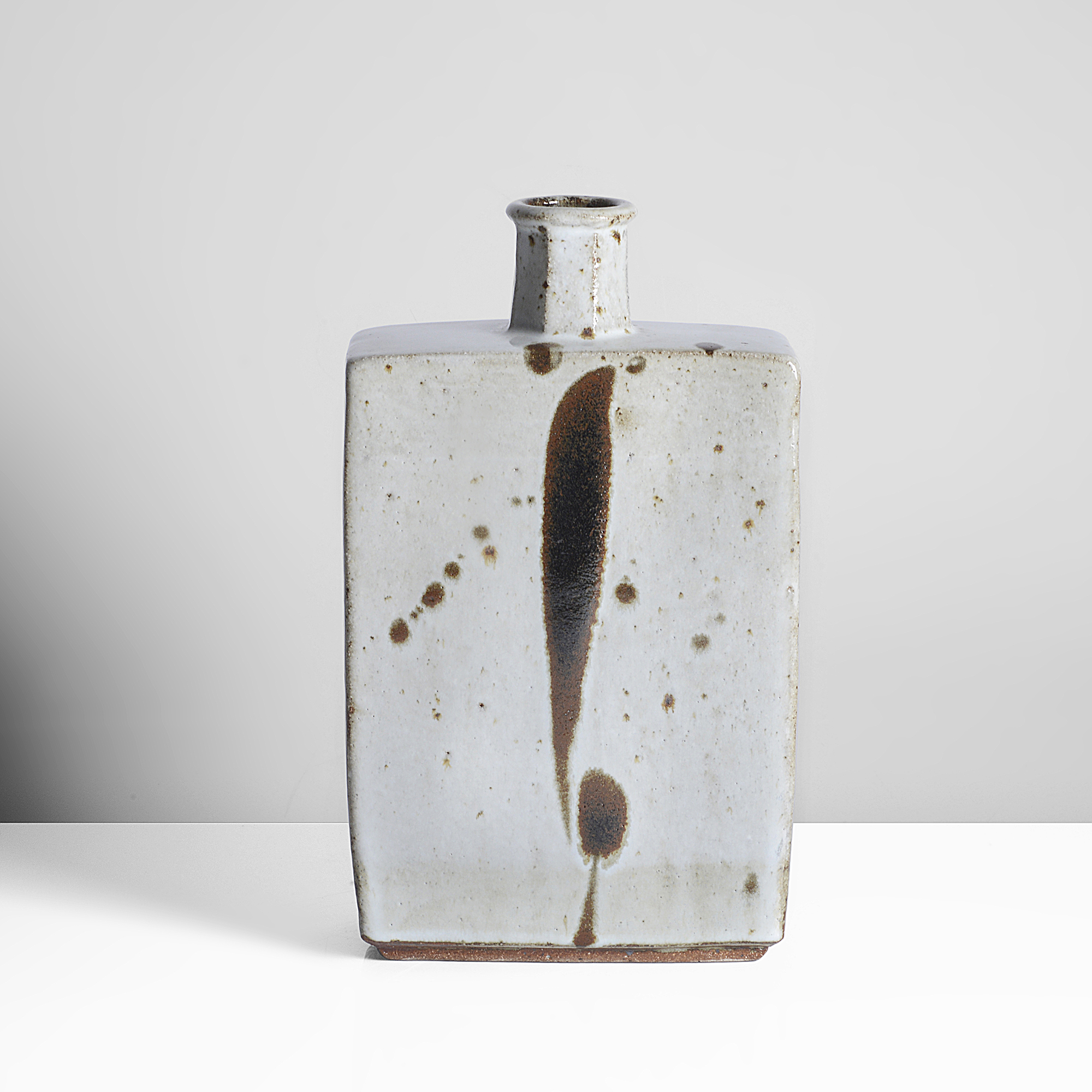 A stoneware bottle vase made by William Marshall sold at auction by Maak